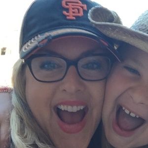 Meet your Posher, Laurie